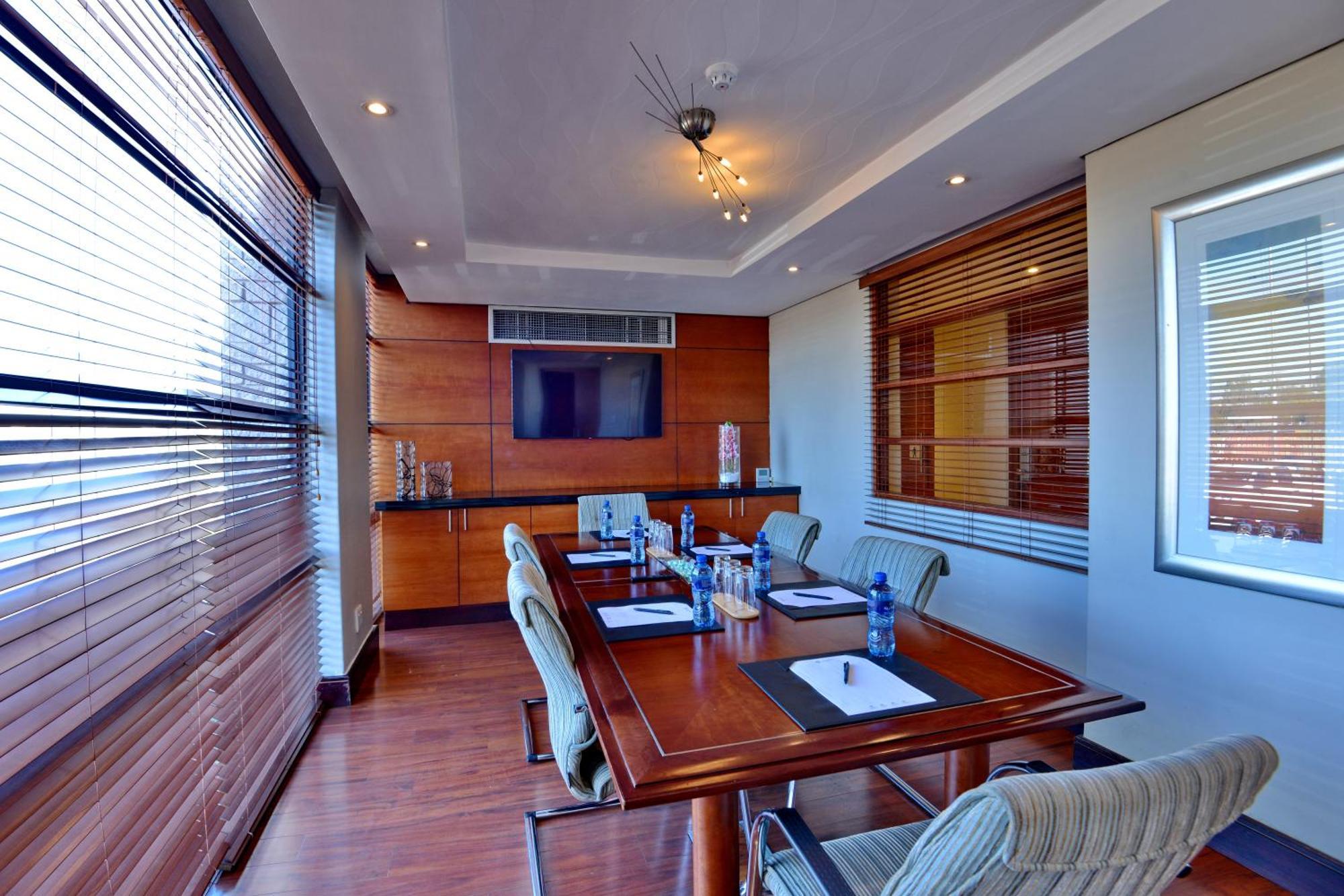 City Lodge Hotel Johannesburg Airport, Barbara Road Kempton Park Exterior photo
